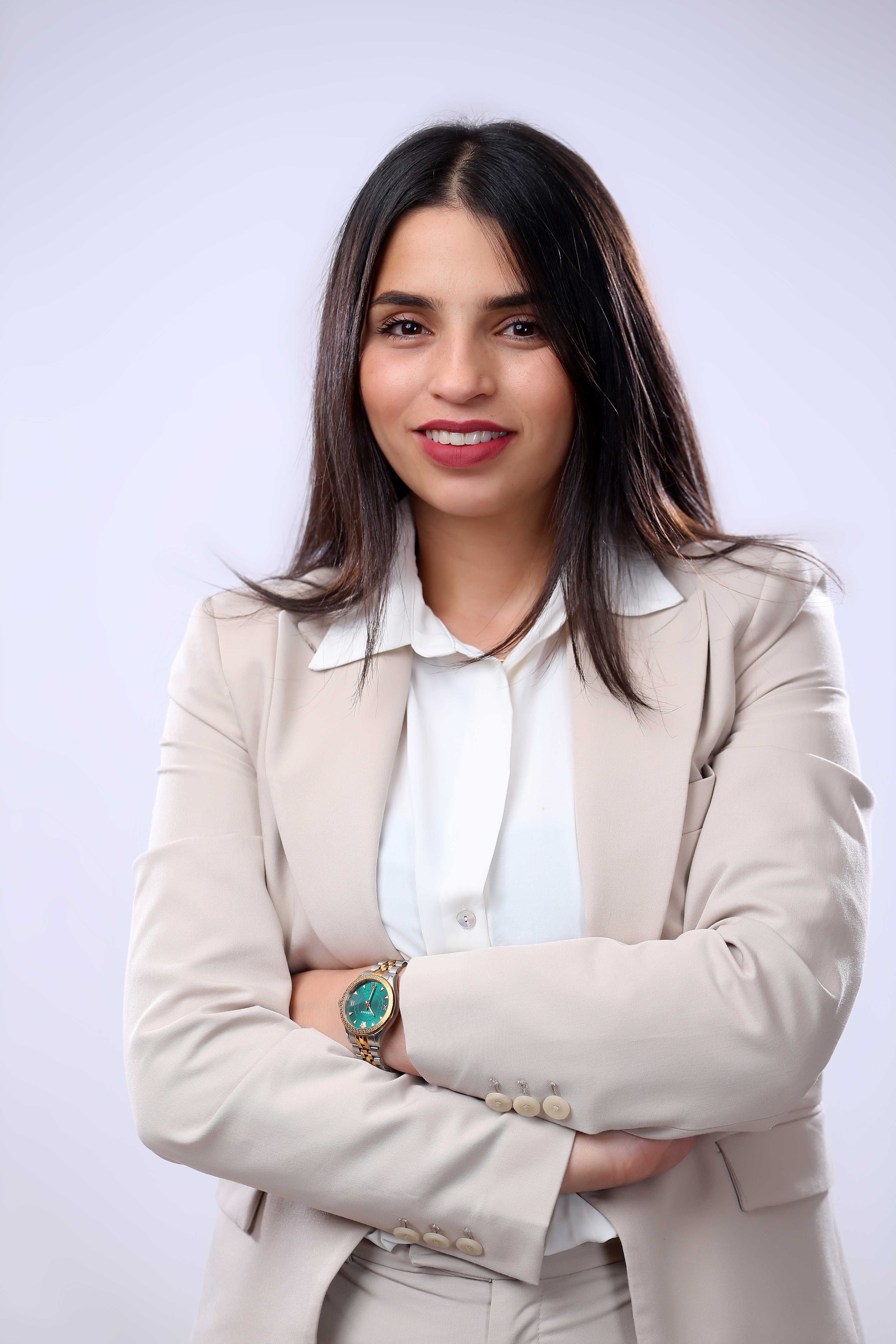 المحامية اسيل أبو سارة